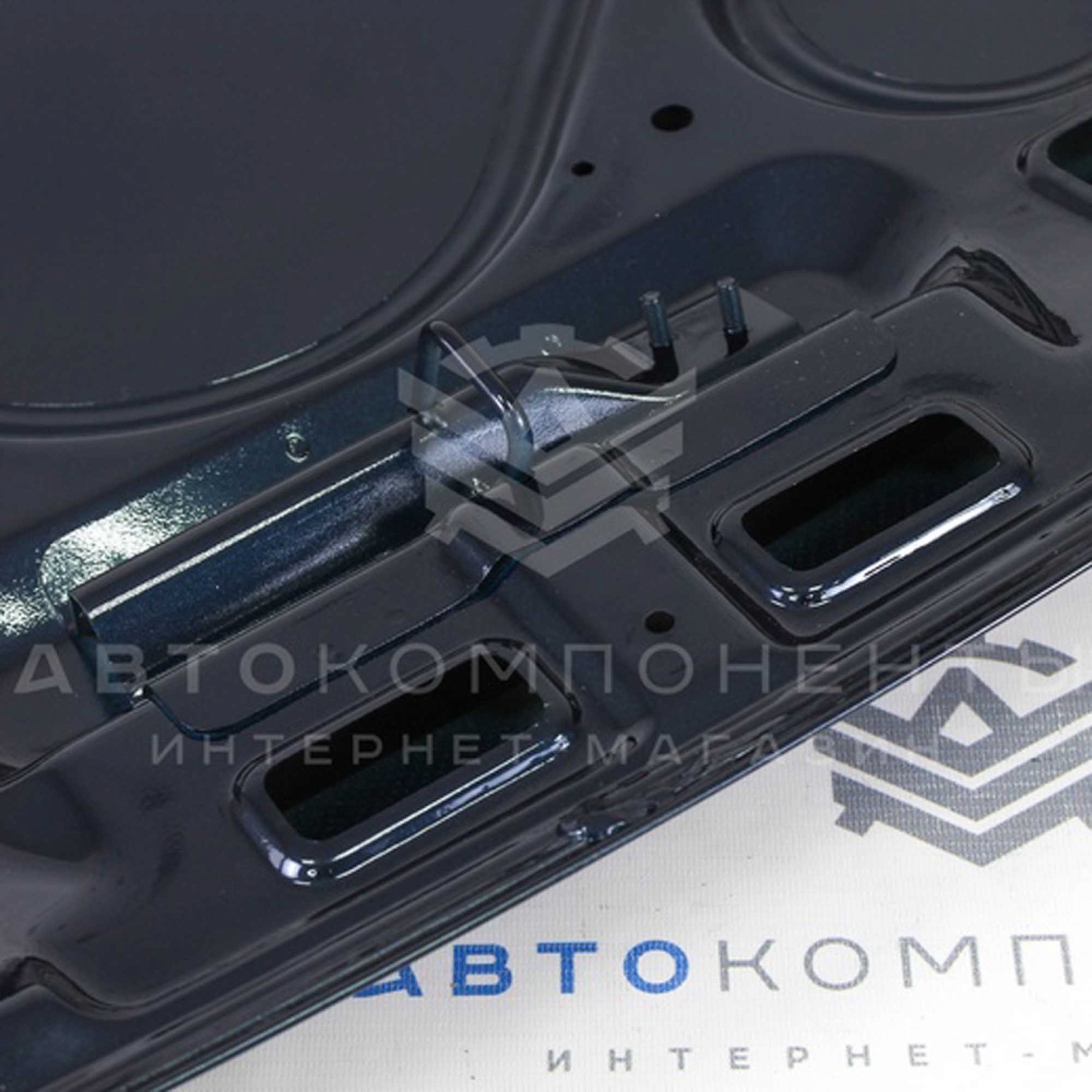 Оригинальный капот Шевроле Нива в цвет кузова