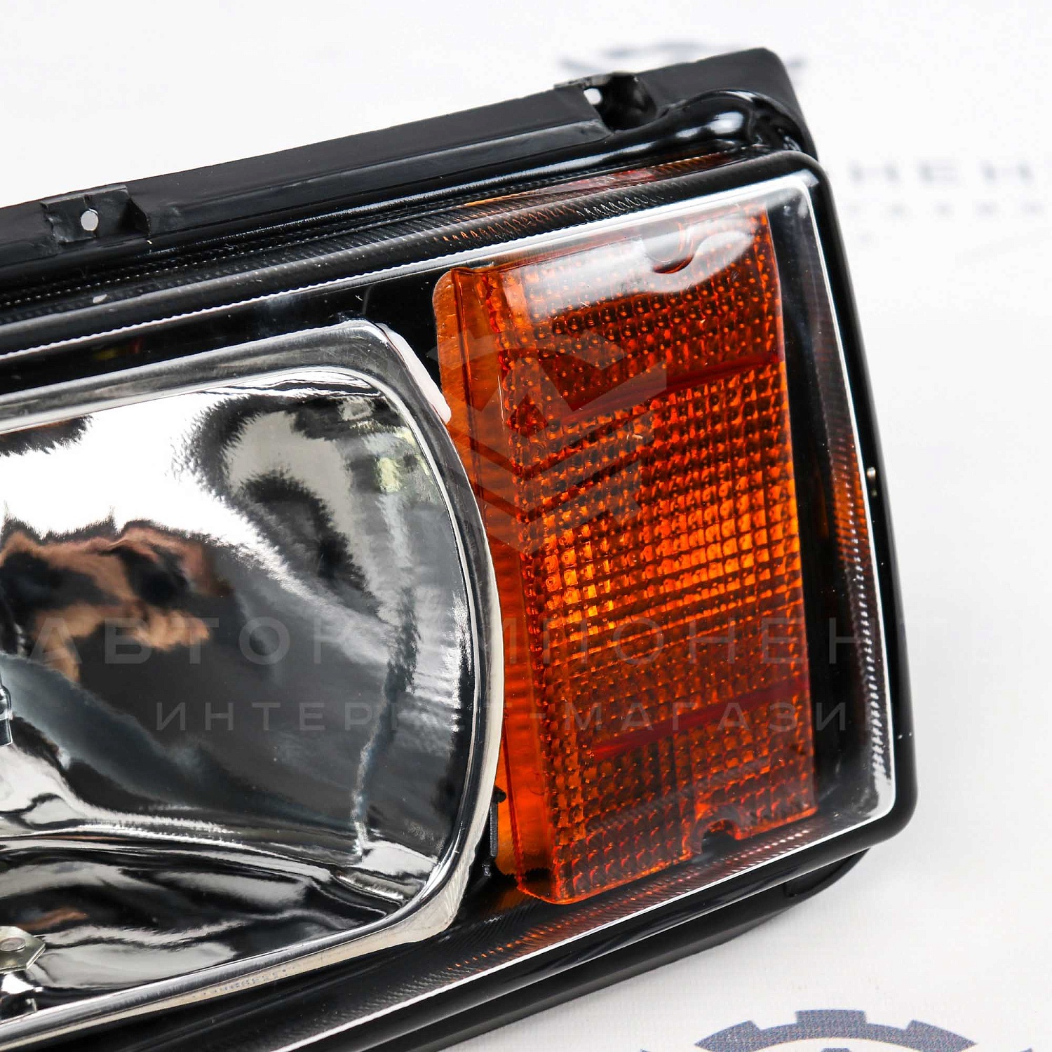 Фары с гладкими стеклами ВАЗ 2104, 2105, 2107