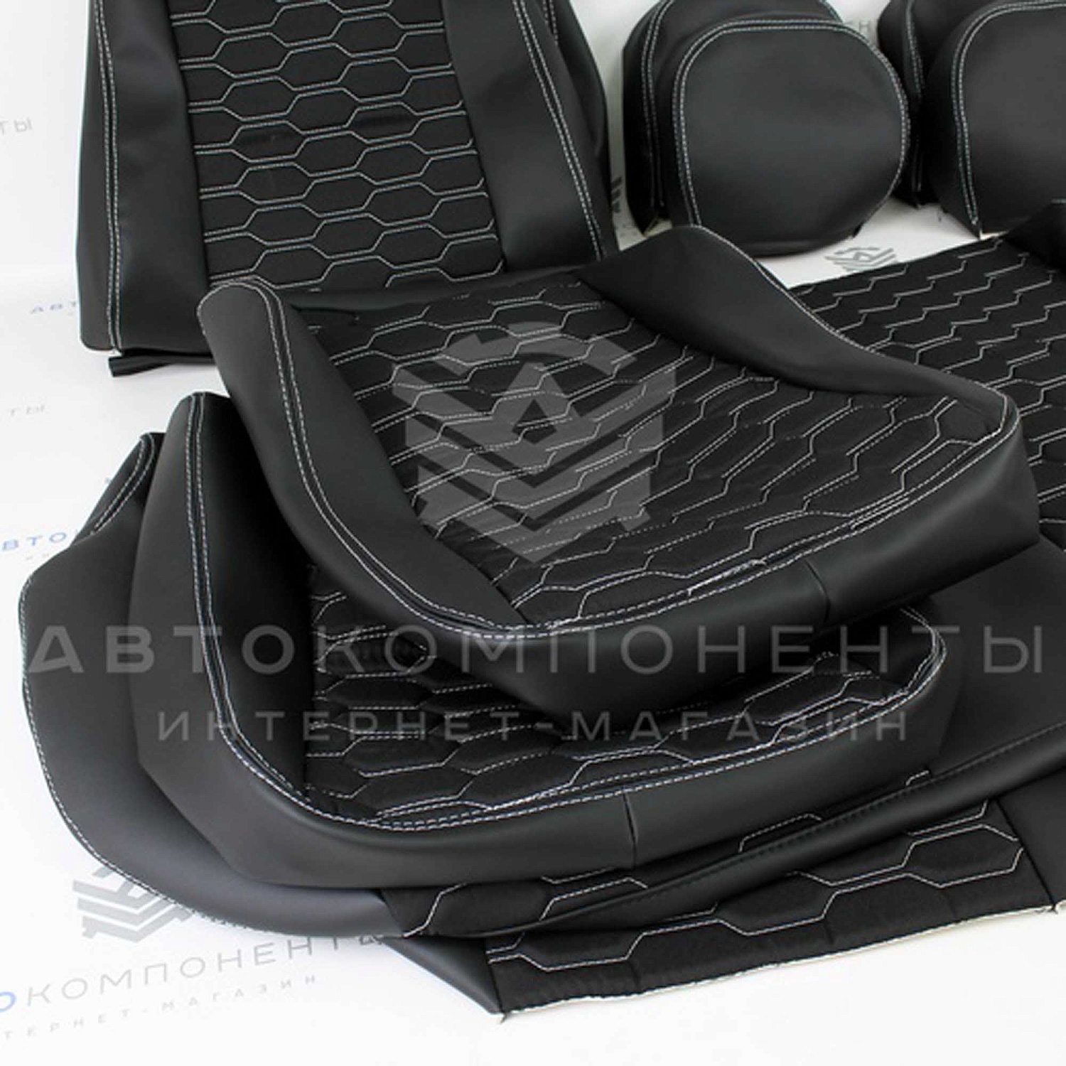 Обивки сидений ВАЗ 2108-21099 / 2113-2115 / Лада Нива 2131 с прострочкой "Соты"