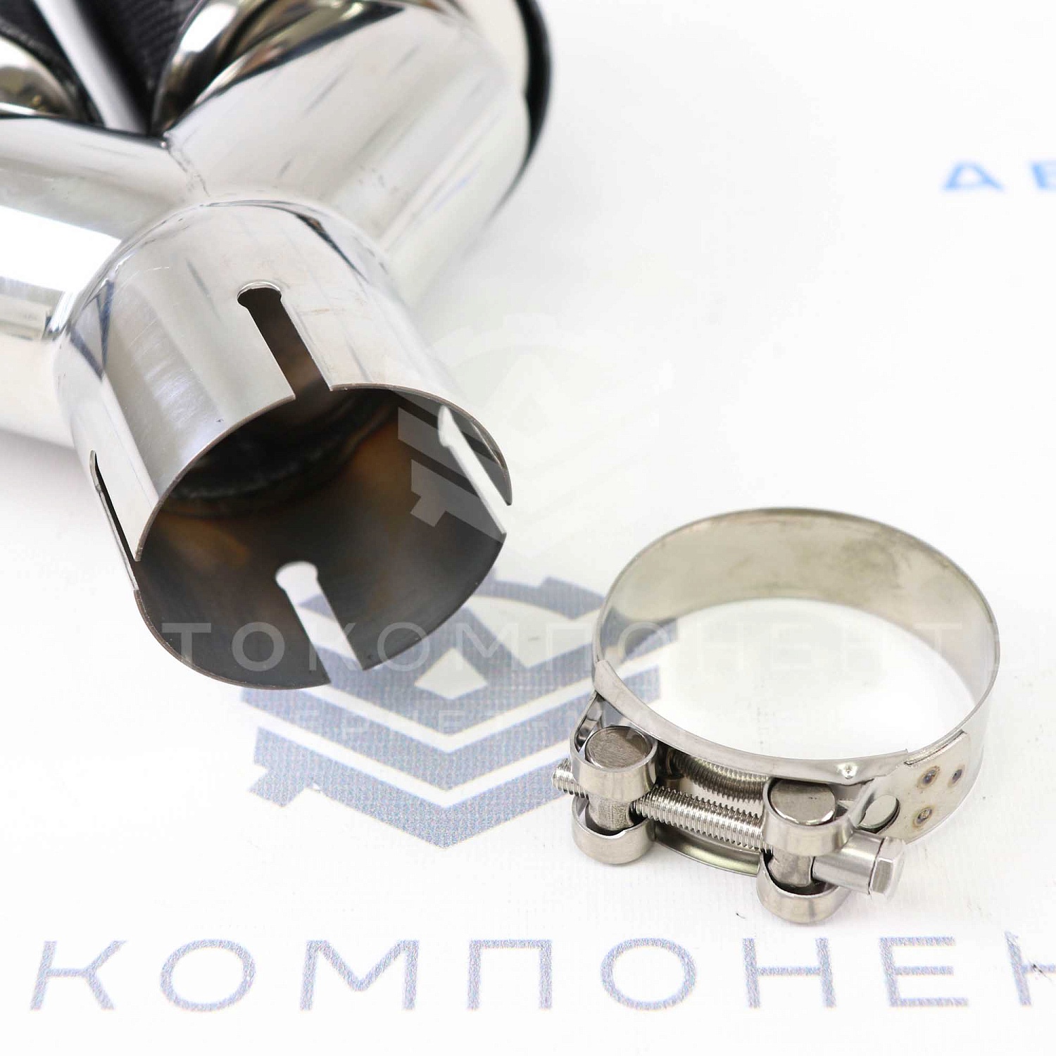 Раздвоенная насадка AKRAPOVIC (открытого типа) на глушитель (левая) 63мм (карбон, хром)