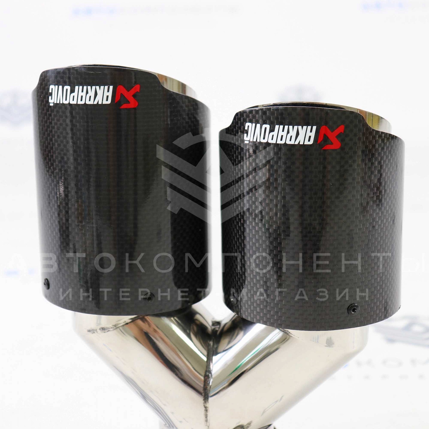 Раздвоенная насадка AKRAPOVIC (открытого типа) на глушитель (левая) 63мм (карбон, хром)
