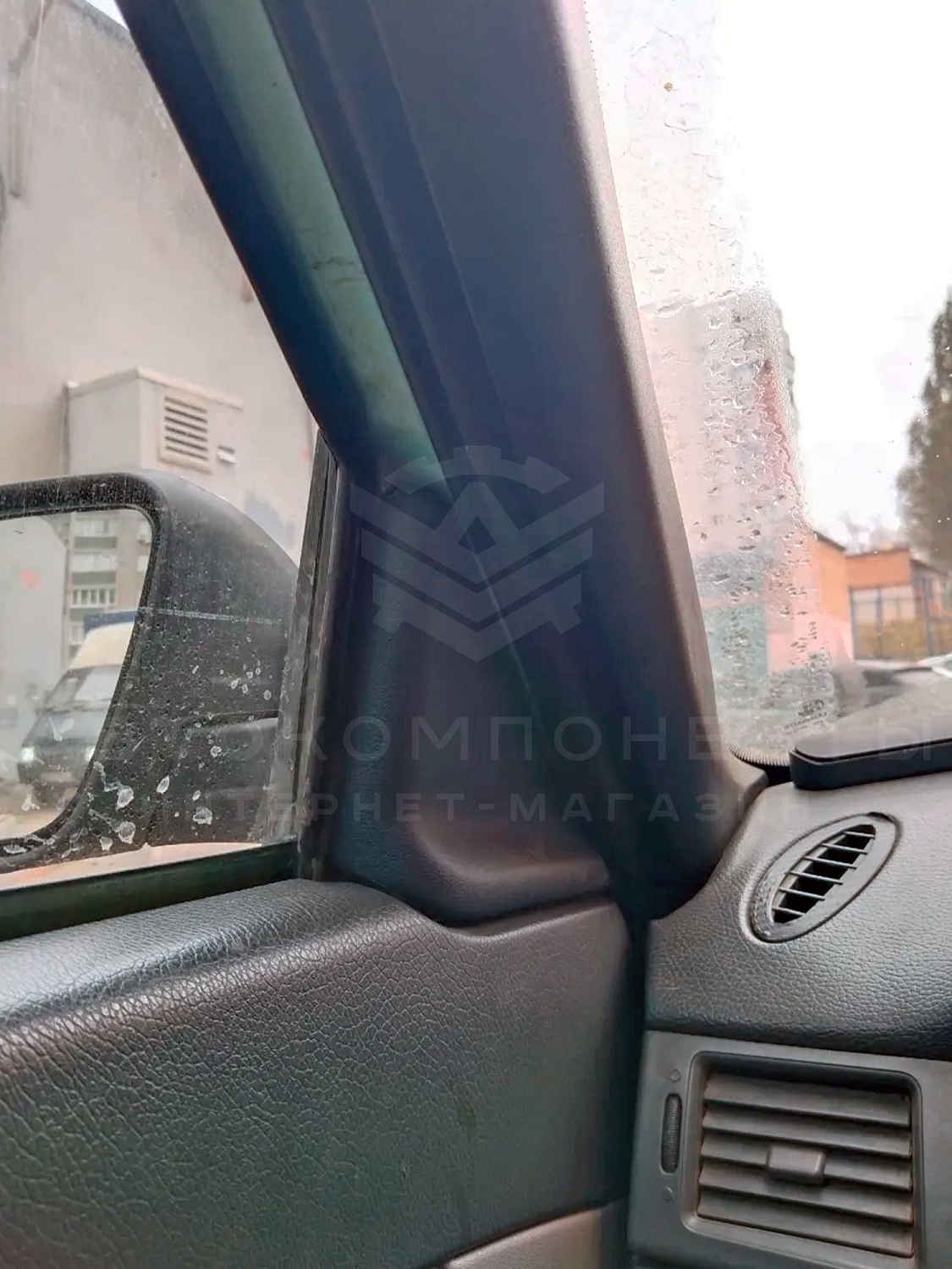 Заглушки (уголки) для электрозеркал Лада Приора