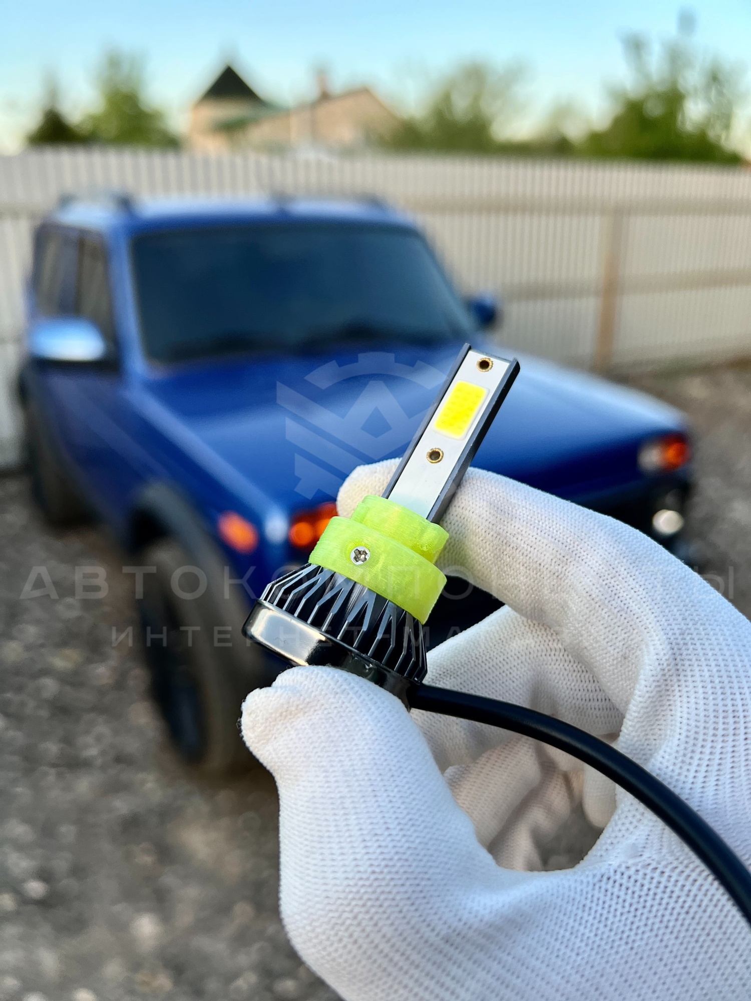 Яркий задний ход Лада Vesta (комплект LED ламп и переходников взамен штатных ламп)