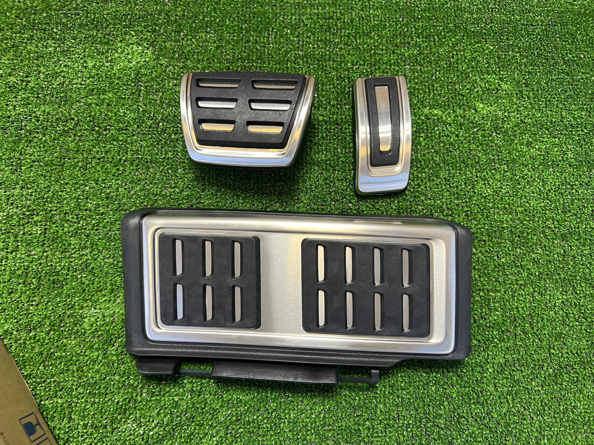 Накладки на педали (оригинал) Volkswagen, Skoda, Audi