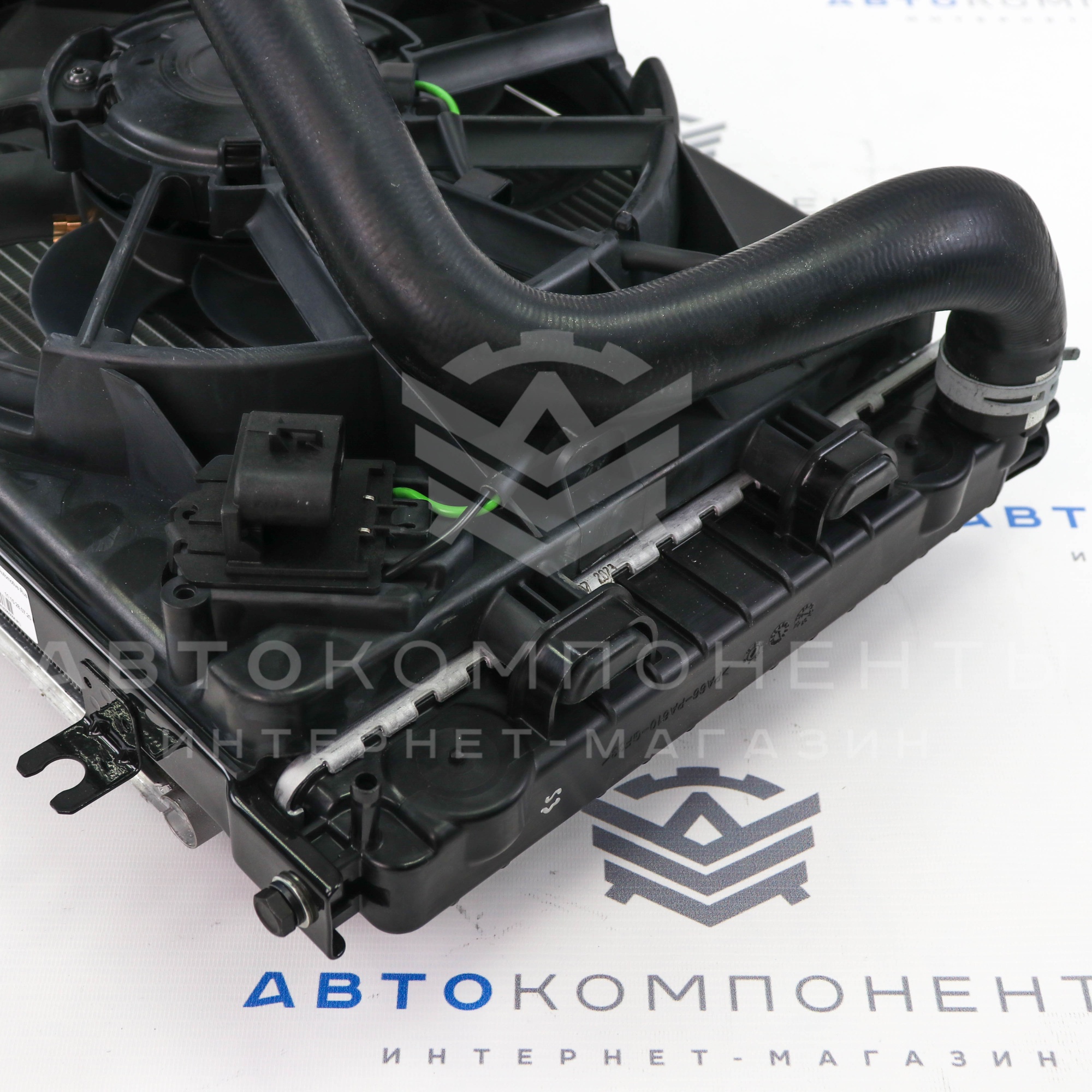 Радиатор охлаждения двигателя и кондиционера н/о (в сборе) Лада Калина 2, Гранта